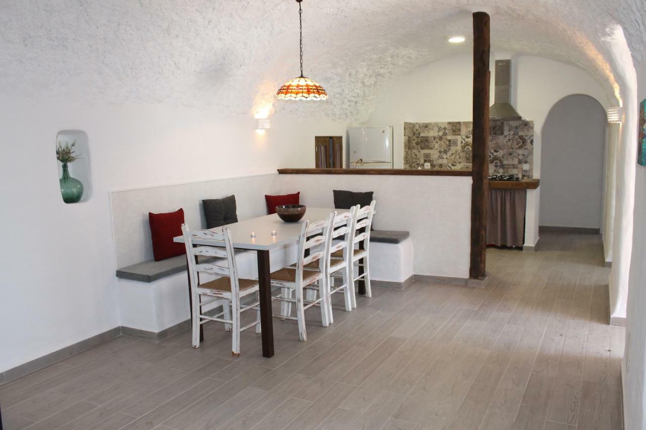 Cuevas Adonia Villa Freila Exterior foto